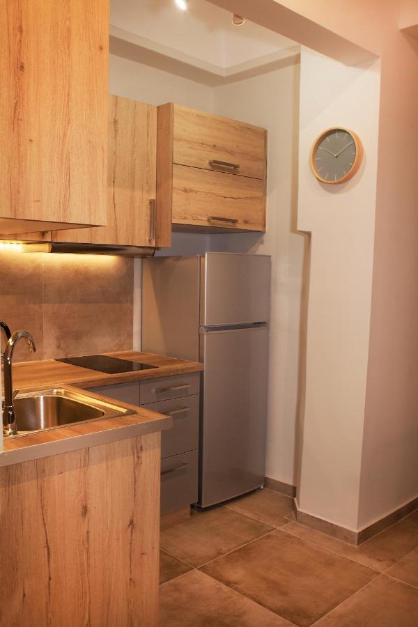 Central Comfy Modern Flat 2 Bedrooms 2 Bathrooms เอเธนส์ ภายนอก รูปภาพ